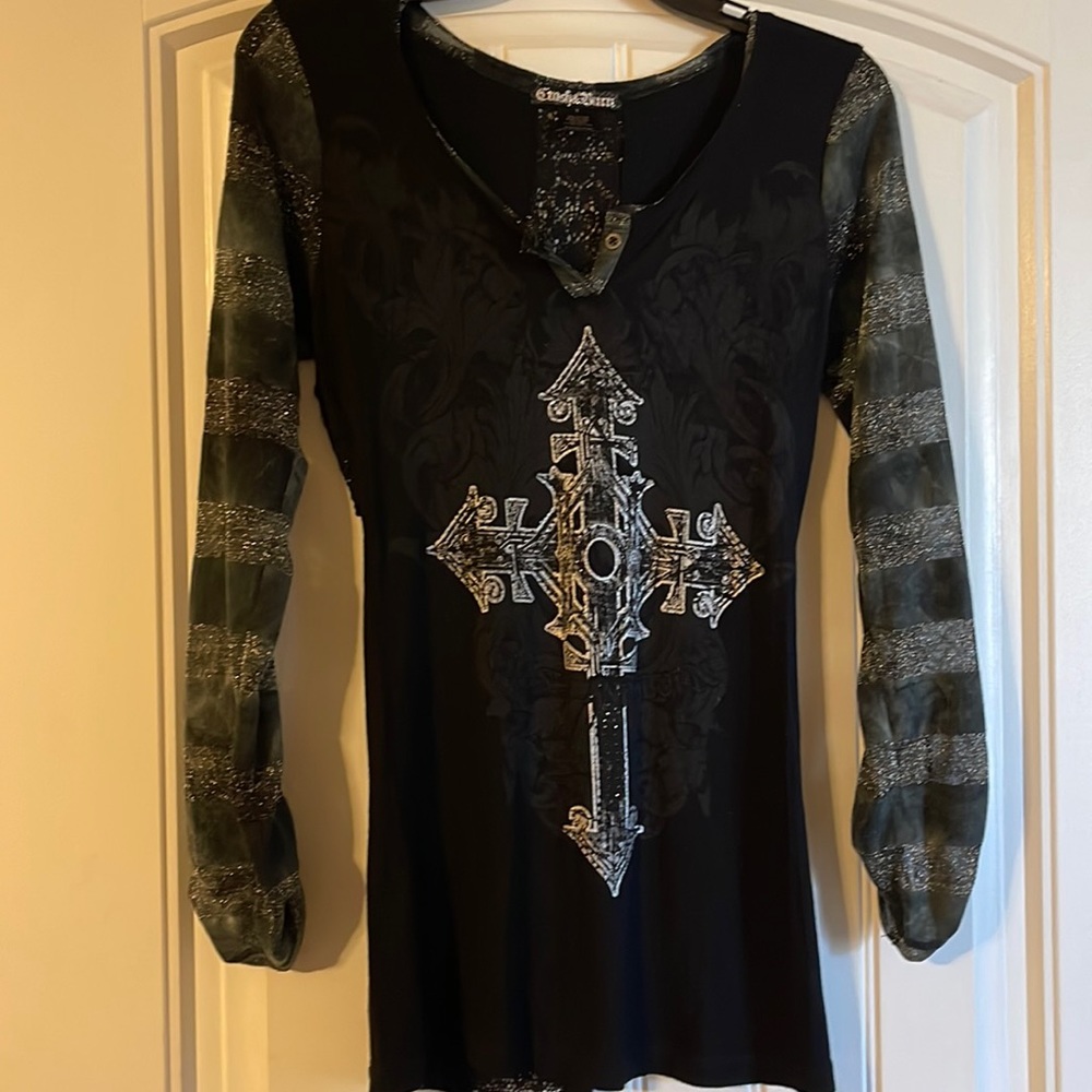 Crash & Burn black quarter length sleeve